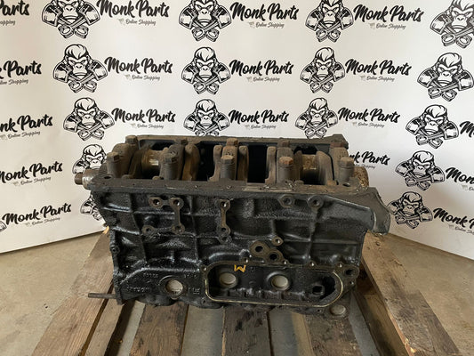 Bloque motor NISSAN TERRANO II 2 2.7 con cigueñal