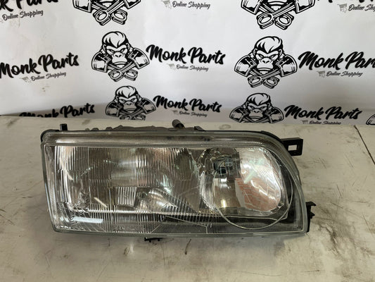 Faro delantero derecho NISSAN PRIMERA P10