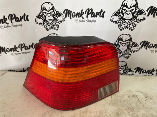 Faro trasero izquierdo VOLKSWAGEN GOLF IV 4