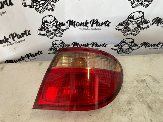 Faro trasero derecho NISSAN ALMERA N16 SEDAN