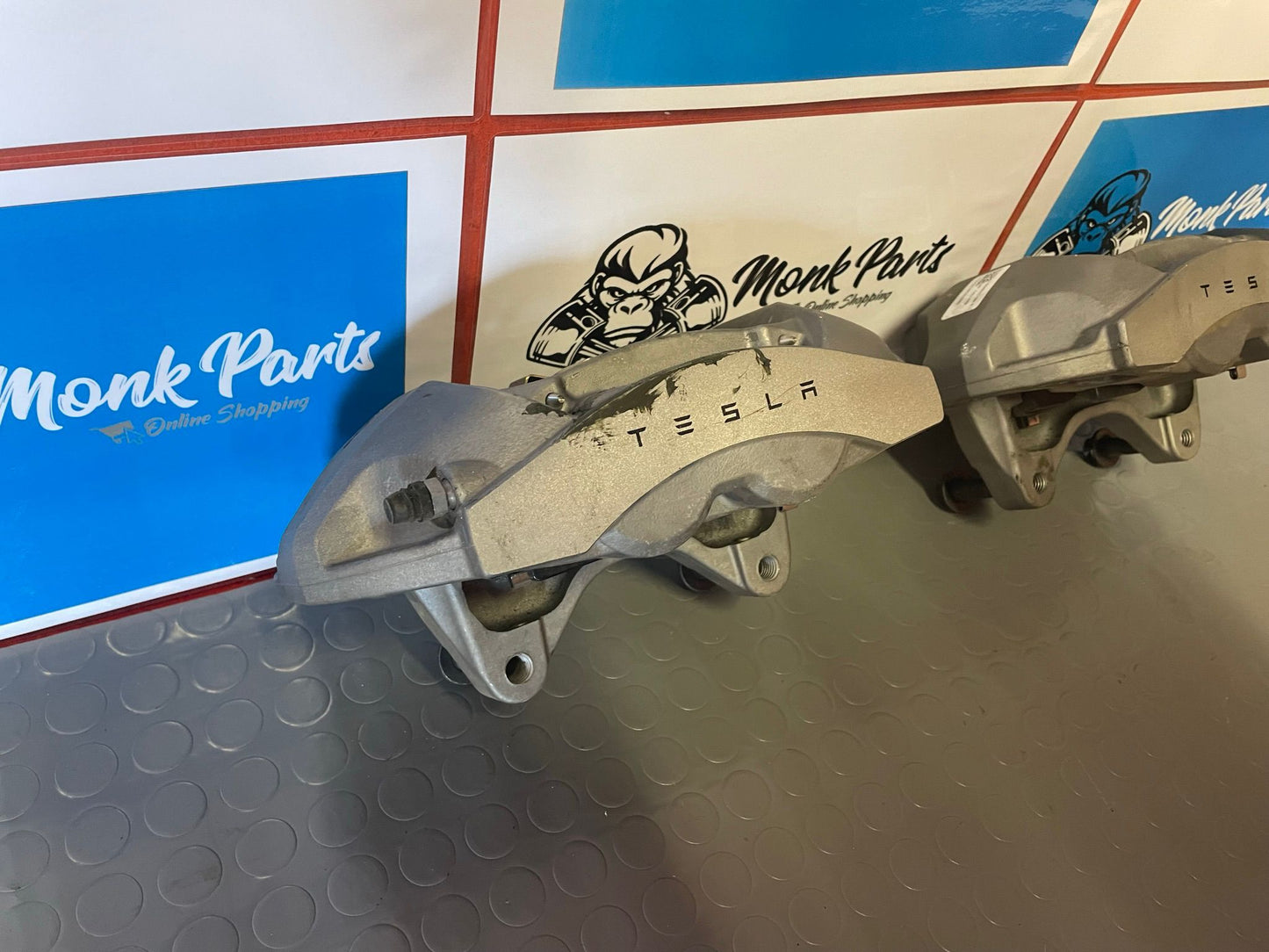 Pinzas freno Brembo Tesla Model 3 Originales 1044621-00-F 1044622-00-F
