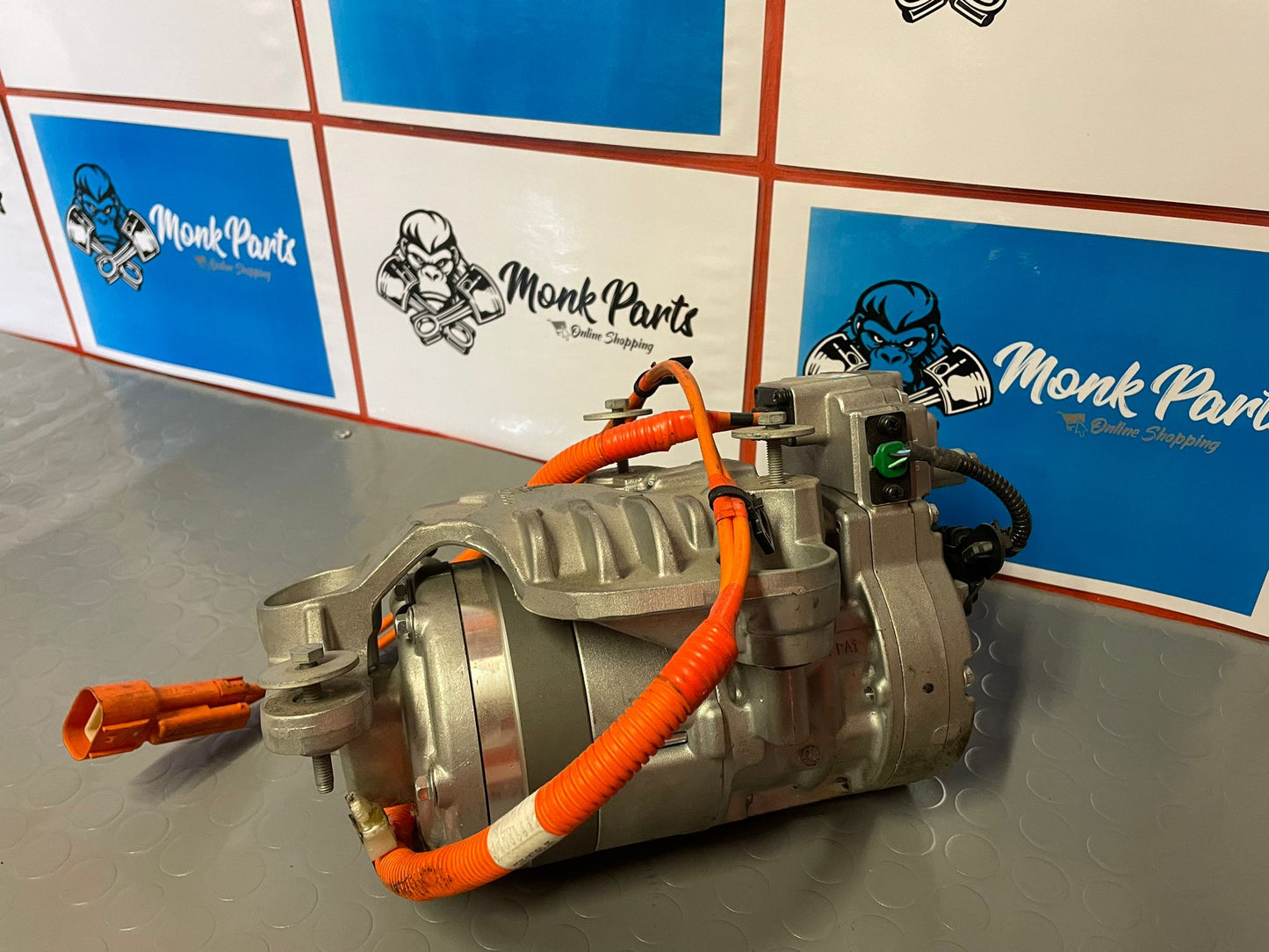 Compresor A/C aire acondicionado TESLA MODEL 3 1088198-00-L 201901043311