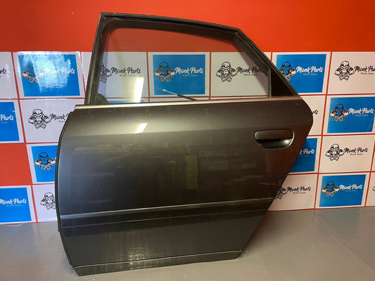 Puerta trasera izquierda AUDI A6 C5 BERLINA