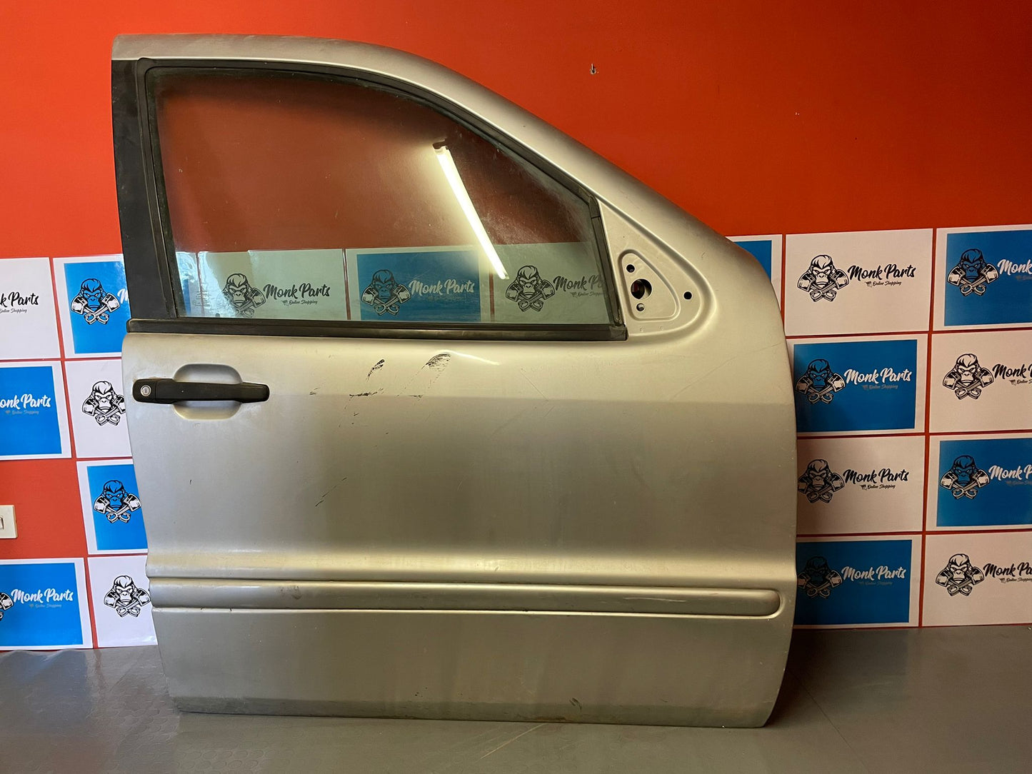 Puerta delantera derecha MERCEDES ML W163