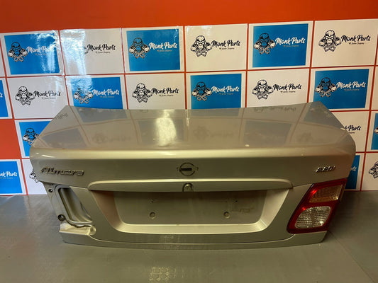 Porton trasero NISSAN ALMERA N16 SEDAN