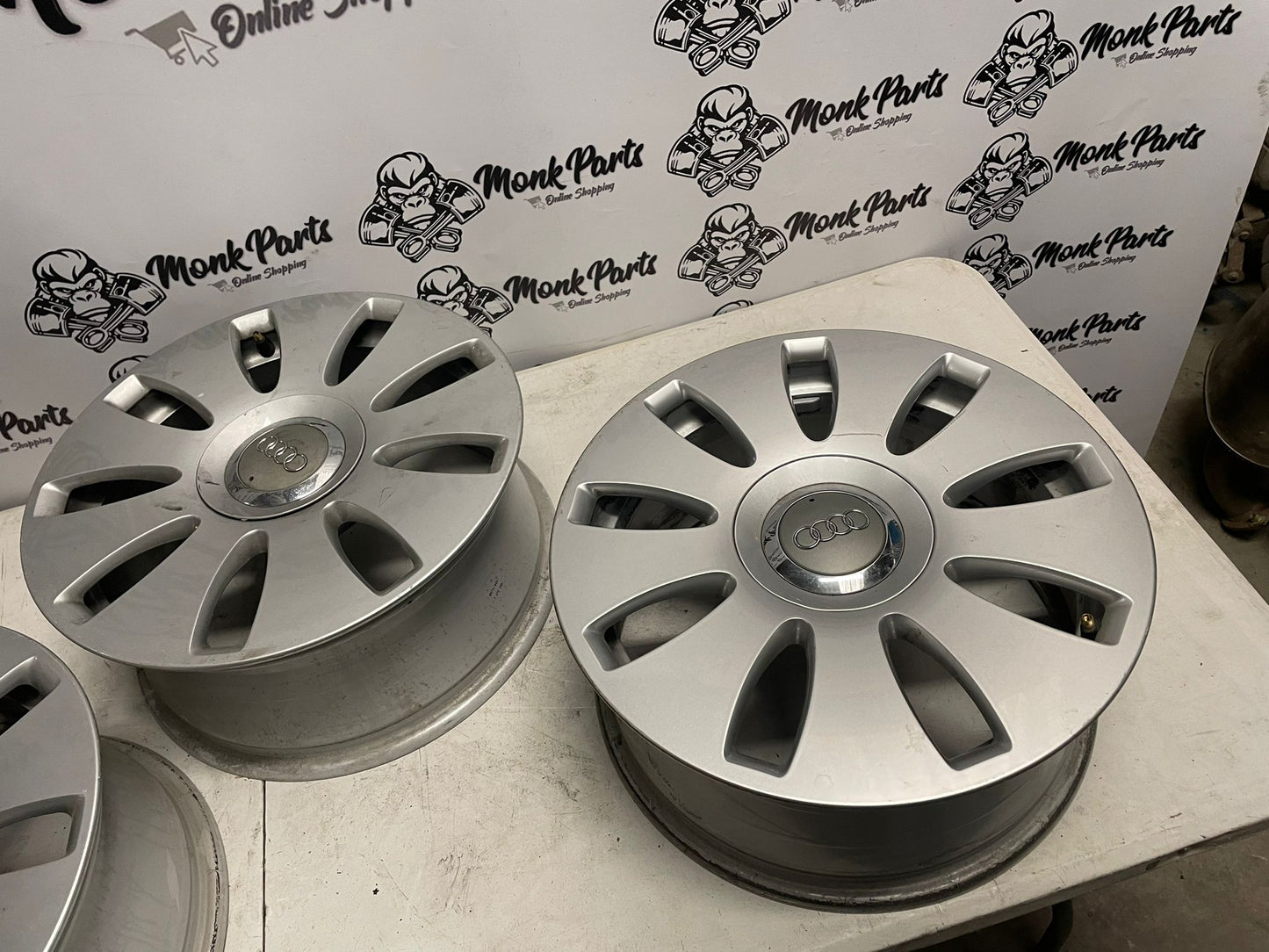 Llantas AUDI A4 B7 16'' Originales 7X16 ET42 8E0601025AE