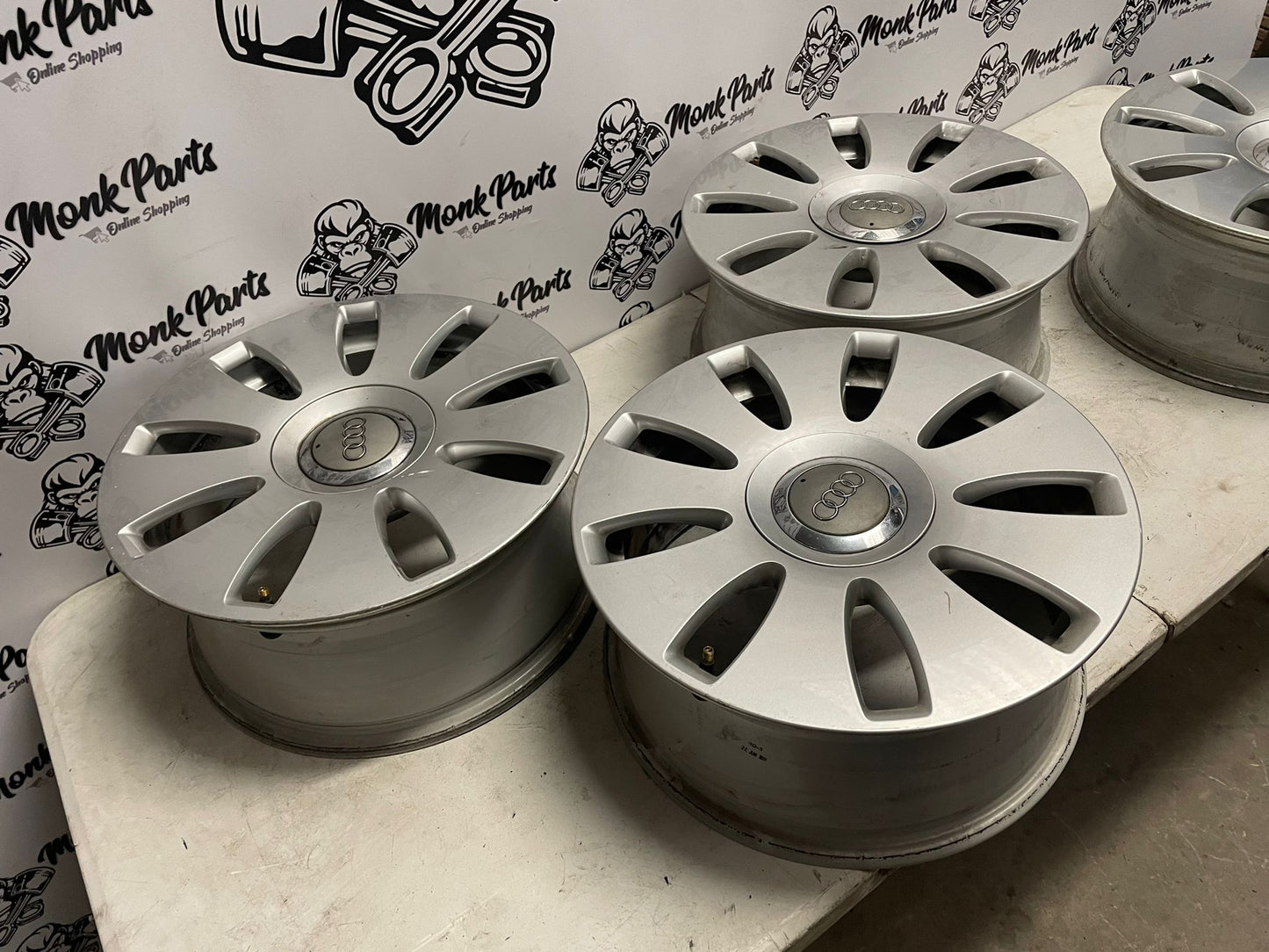 Llantas AUDI A4 B7 16'' Originales 7X16 ET42 8E0601025AE