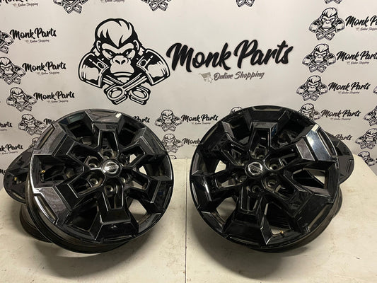 Llantas NISSAN NAVARA NP300 18'' Originales 5JU3GWA58 7X18 ET45