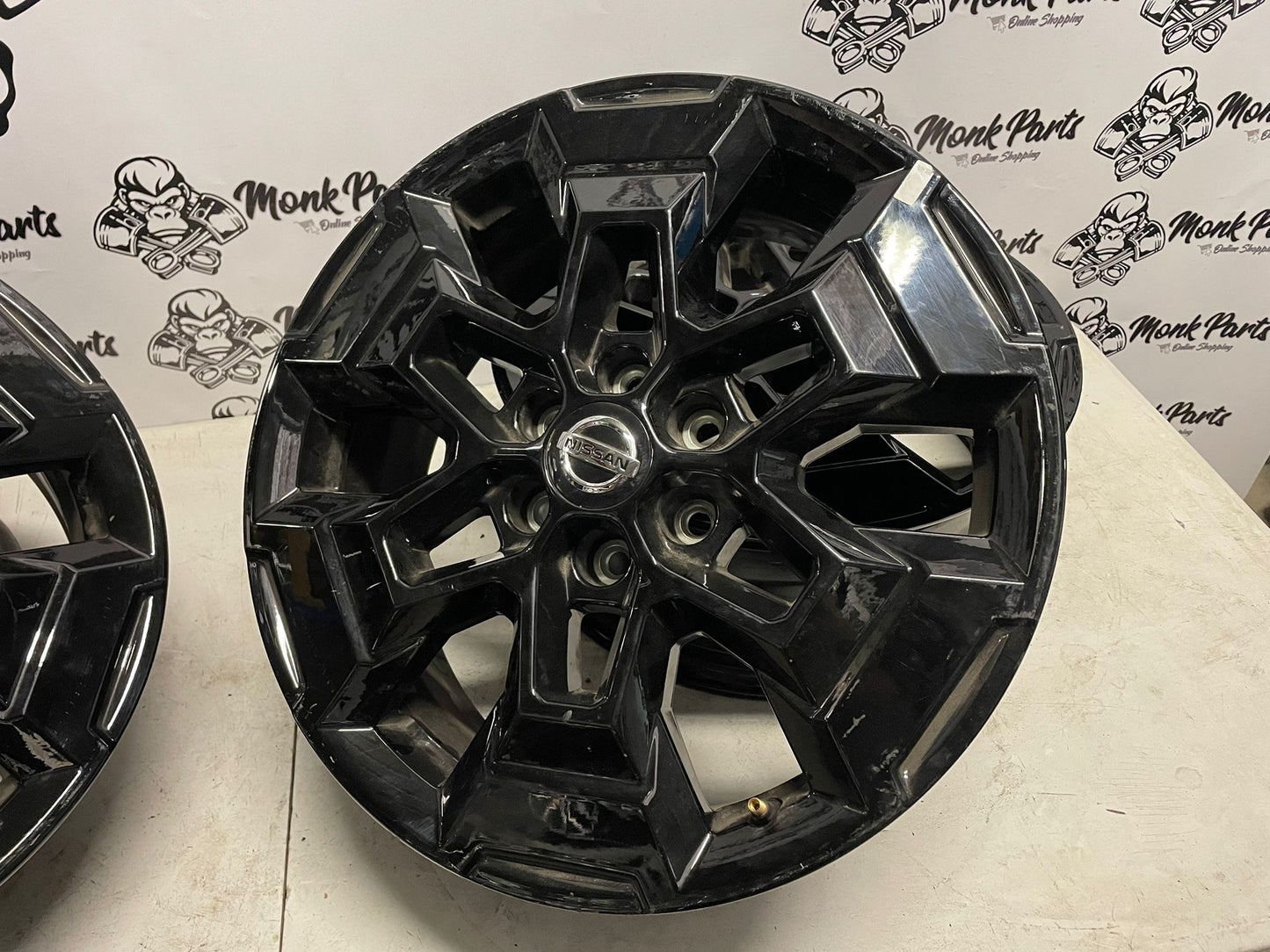 Llantas NISSAN NAVARA NP300 18'' Originales 5JU3GWA58 7X18 ET45