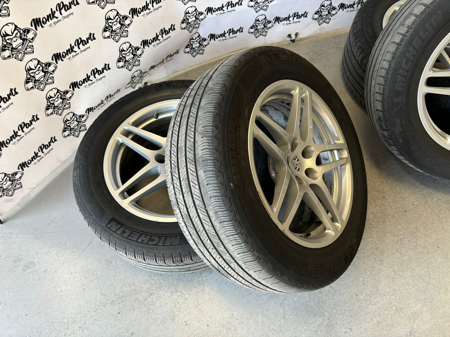 Llantas con neumático PORSCHE MACAN 18'' Originales