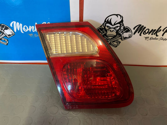 Piloto trasero izquierdo NISSAN ALMERA N16 SEDAN