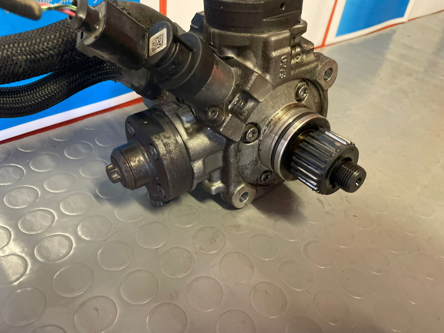 Bomba inyectora AUDI A6 A7 SQ5 3.0 BI-TDI 059130755CC