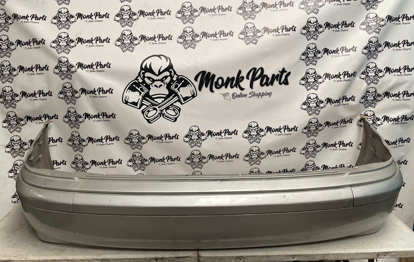 Paragolpes trasero NISSAN ALMERA N16 SEDAN