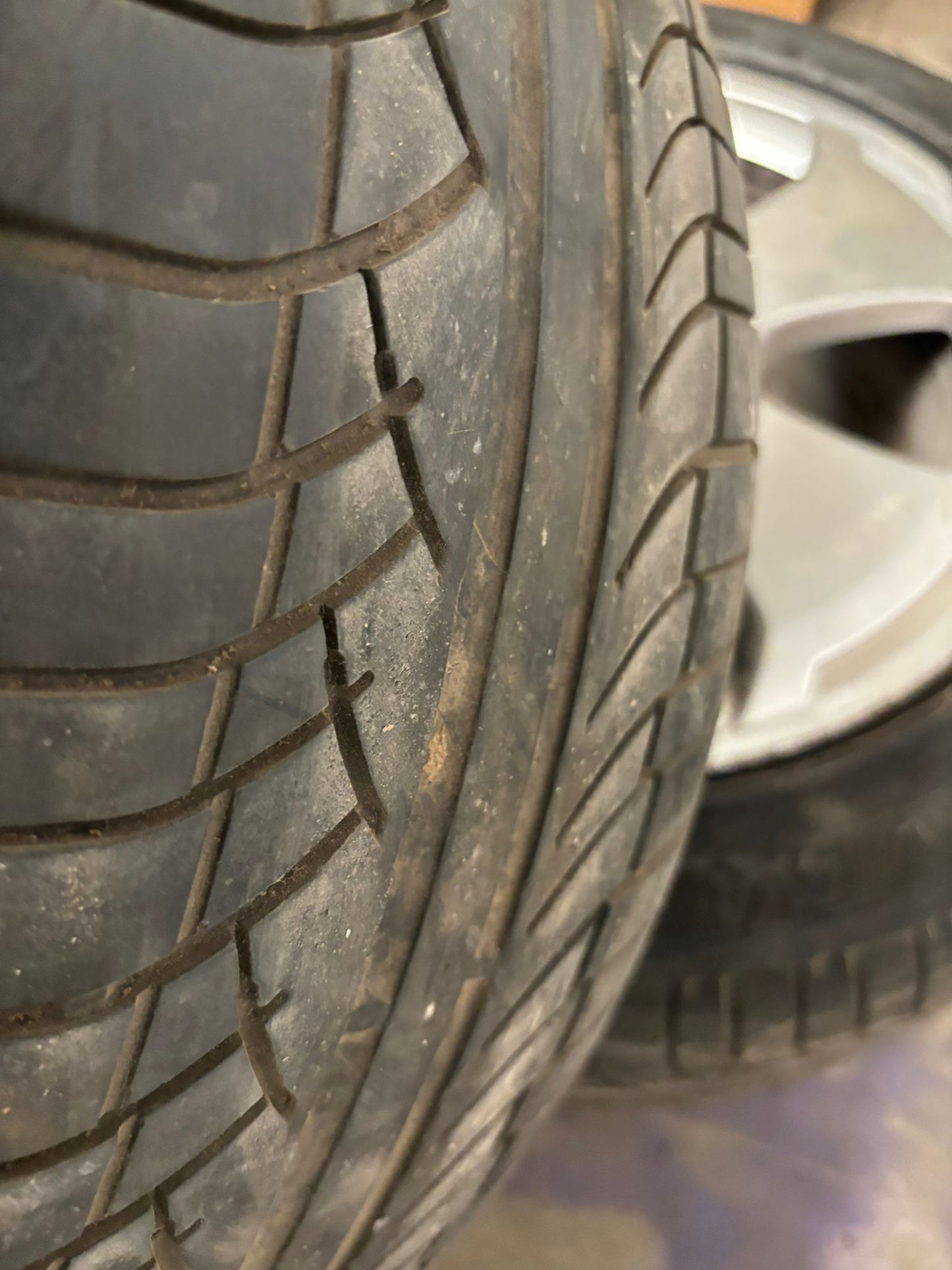 Llantas con neumático AUDI A3 8P 17'' 8P0601025 7,5X17 ET56 225/55 R17