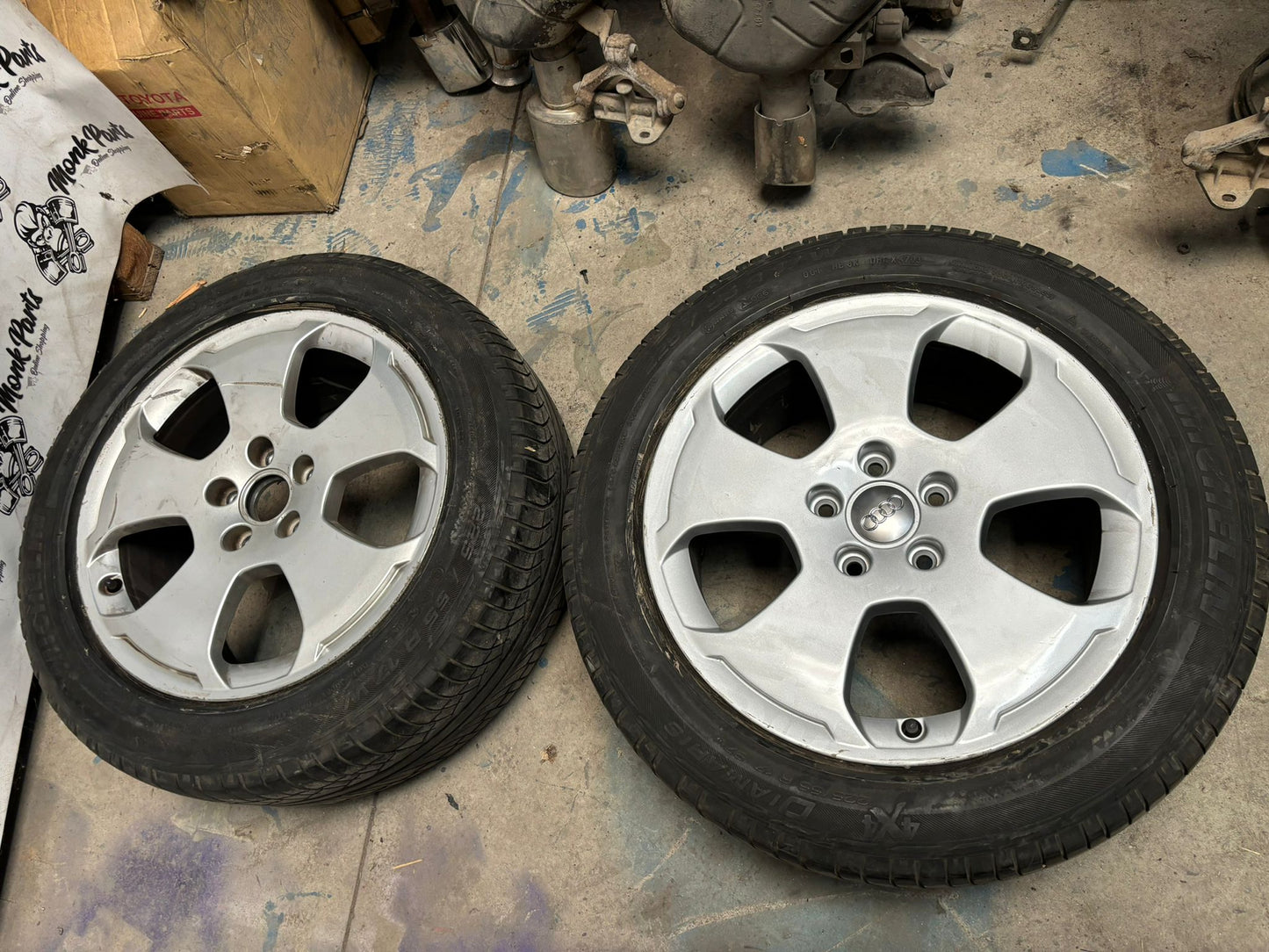 Llantas con neumático AUDI A3 8P 17'' 8P0601025 7,5X17 ET56 225/55 R17