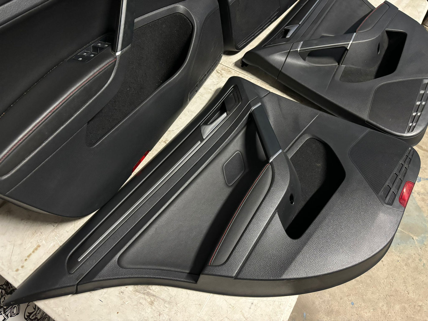 Paneles puerta VOLKSWAGEN GOLF VII 7 GTI
