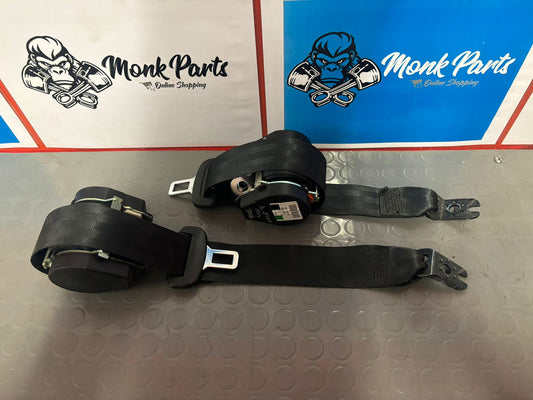 Cinturones traseros VOLKSWAGEN GOLF VII 7 621102200 (precio unidad)