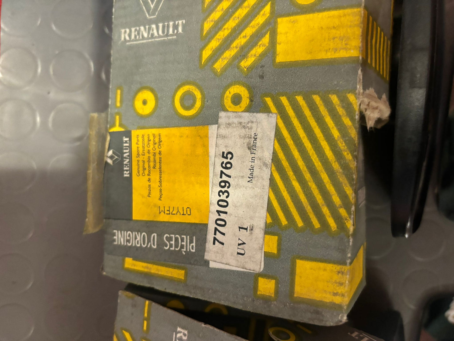 Espejos retrovisor RENAULT TRAFIC 7701039765 NUEVOS (precio unidad)
