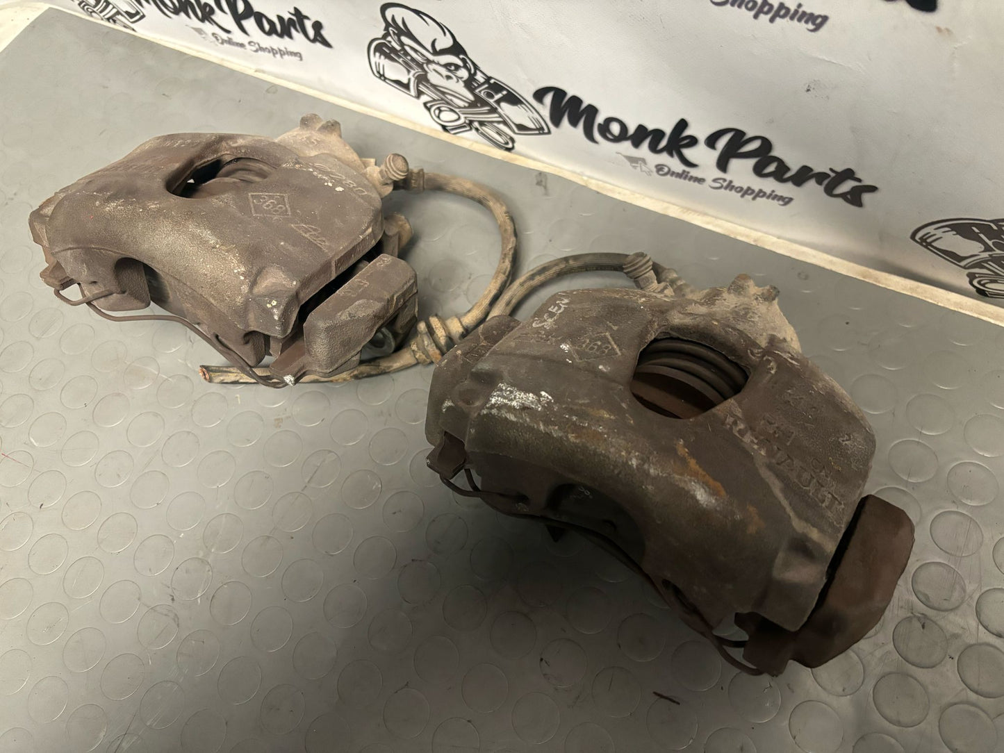 Pinzas freno delanteras RENAULT SCENIC II 1.5 DCI