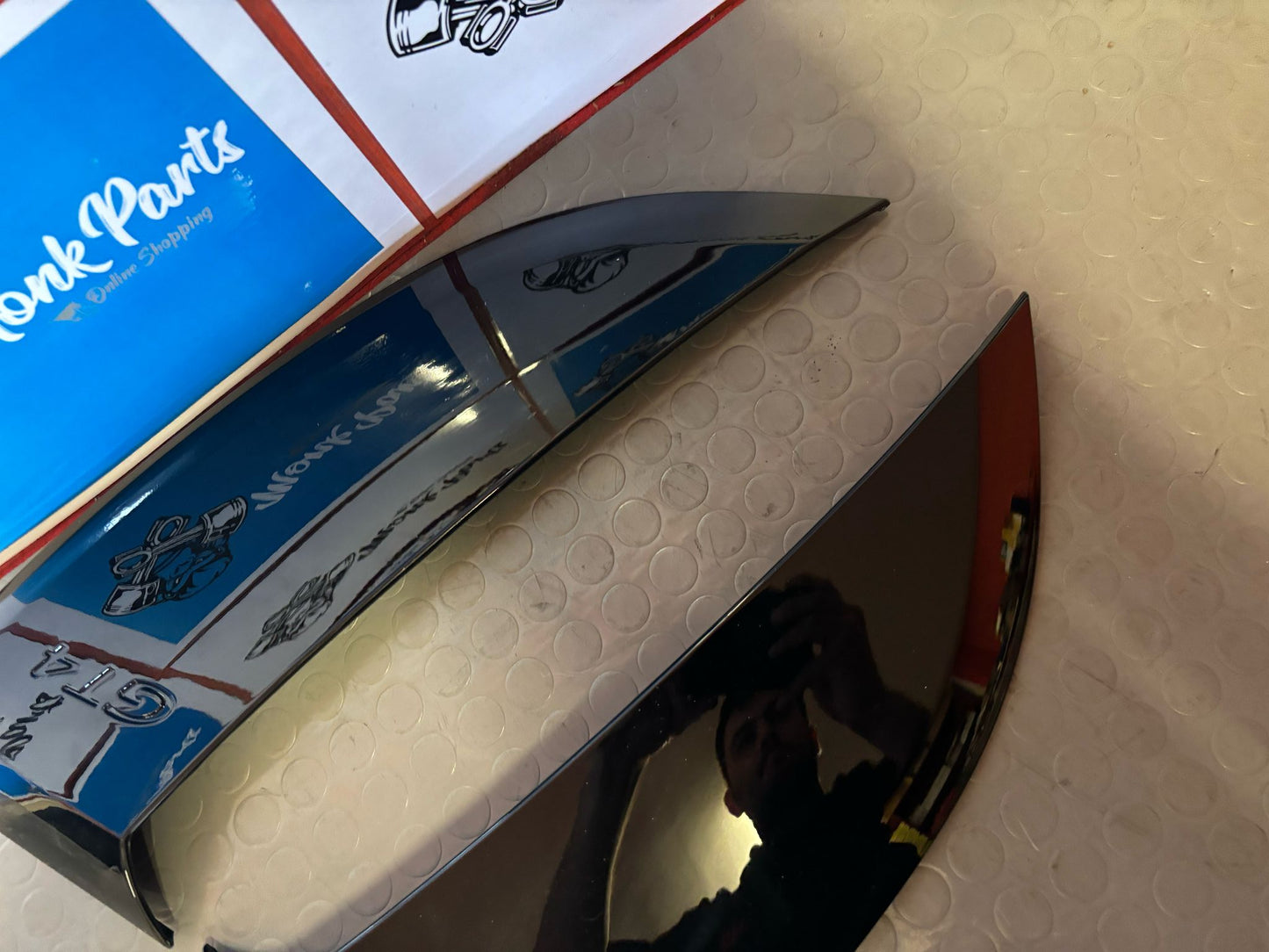 Entradas aire laterales PORSCHE 718 GT4 , NUEVAS , negro brillo