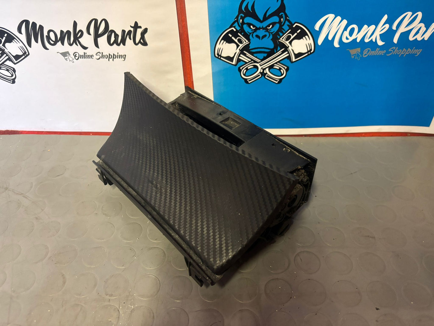Cenicero MERCEDES CLS W219 y E W211 A2118101330
