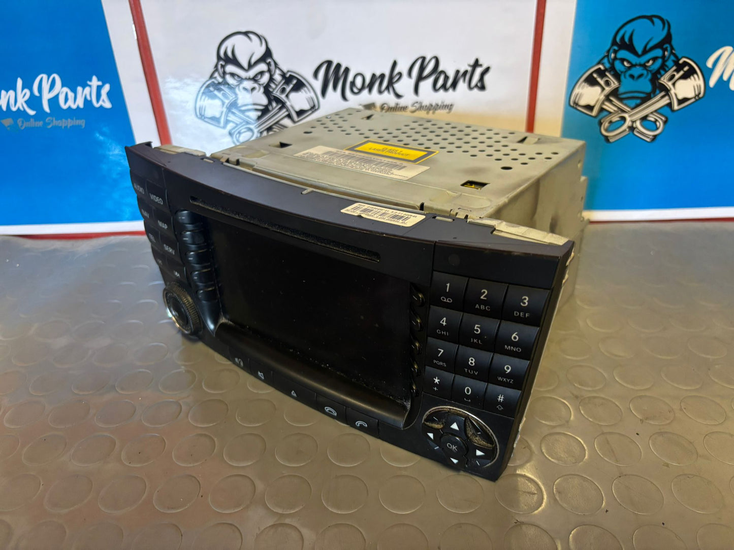 Radio navegador MERCEDES CLS y E A2118700189