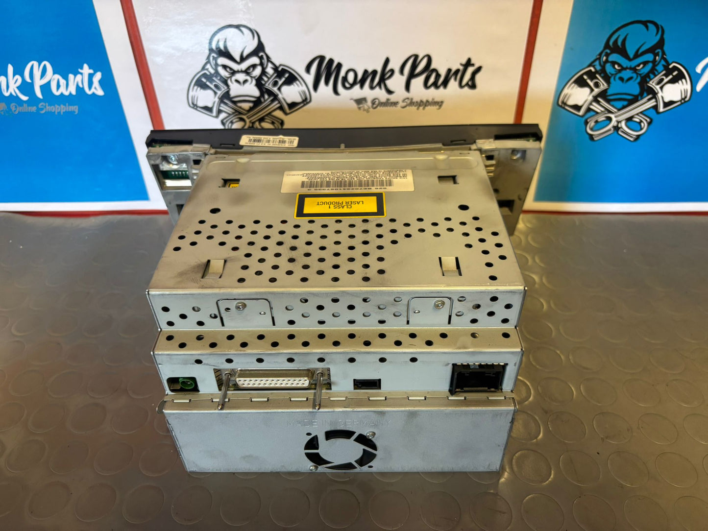 Radio navegador MERCEDES CLS y E A2118700189