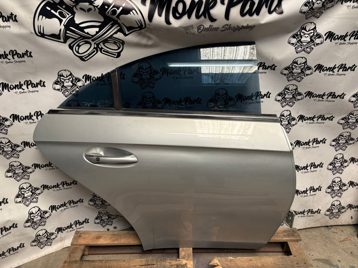 Puerta trasera derecha MERCEDES CLS W219