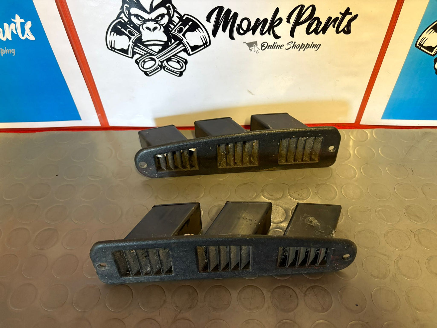 Entradas aire interior puerta MITSUBISHI 3000GT