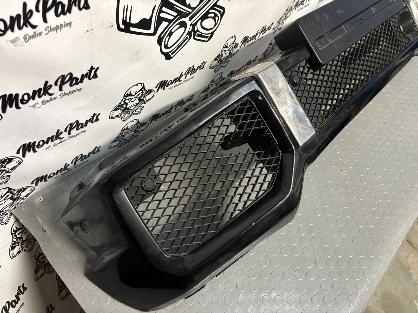 Paragolpes delantero MERCEDES G 55 AMG W463