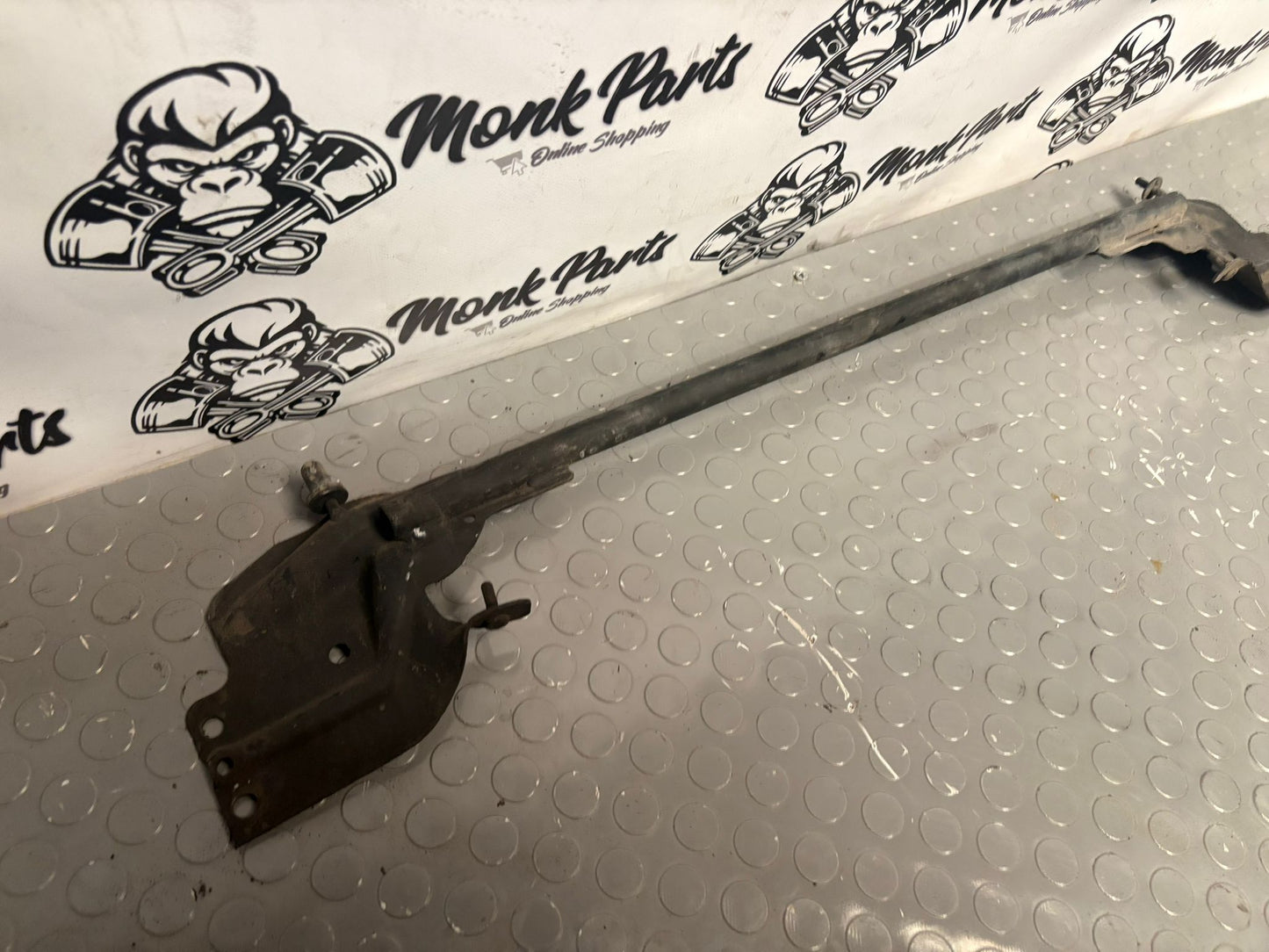 Soporte radiador MERCEDES G 55 AMG W463 A4636200130