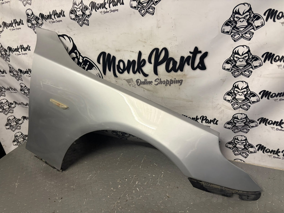 Aleta delantera derecha BMW SERIE 5 E60 E61 Original