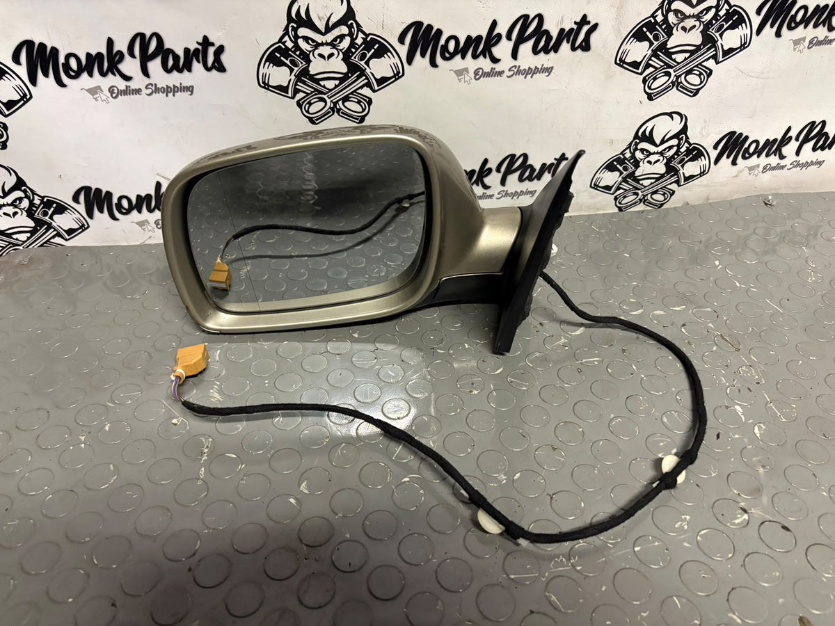 Retrovisor izquierdo VOLKSWAGEN TOUAREG 7L