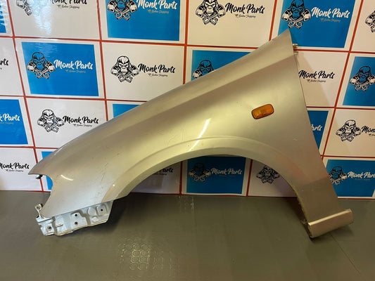 Aleta izquierda NISSAN ALMERA N16