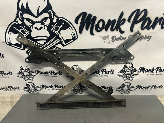 Refuerzo puente delantero AUDI A5 , A4 B8 y Q5