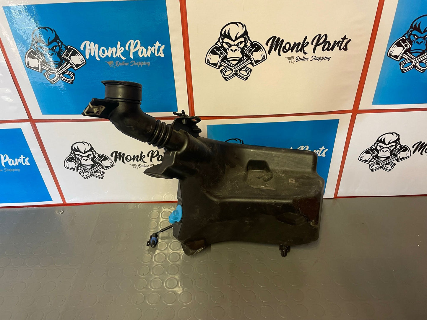 Deposito agua limpia TESLA MODEL 3 1090850-00-F