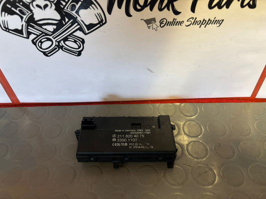 Modulo antena MERCEDES E W211 y CLS W219 2118204075