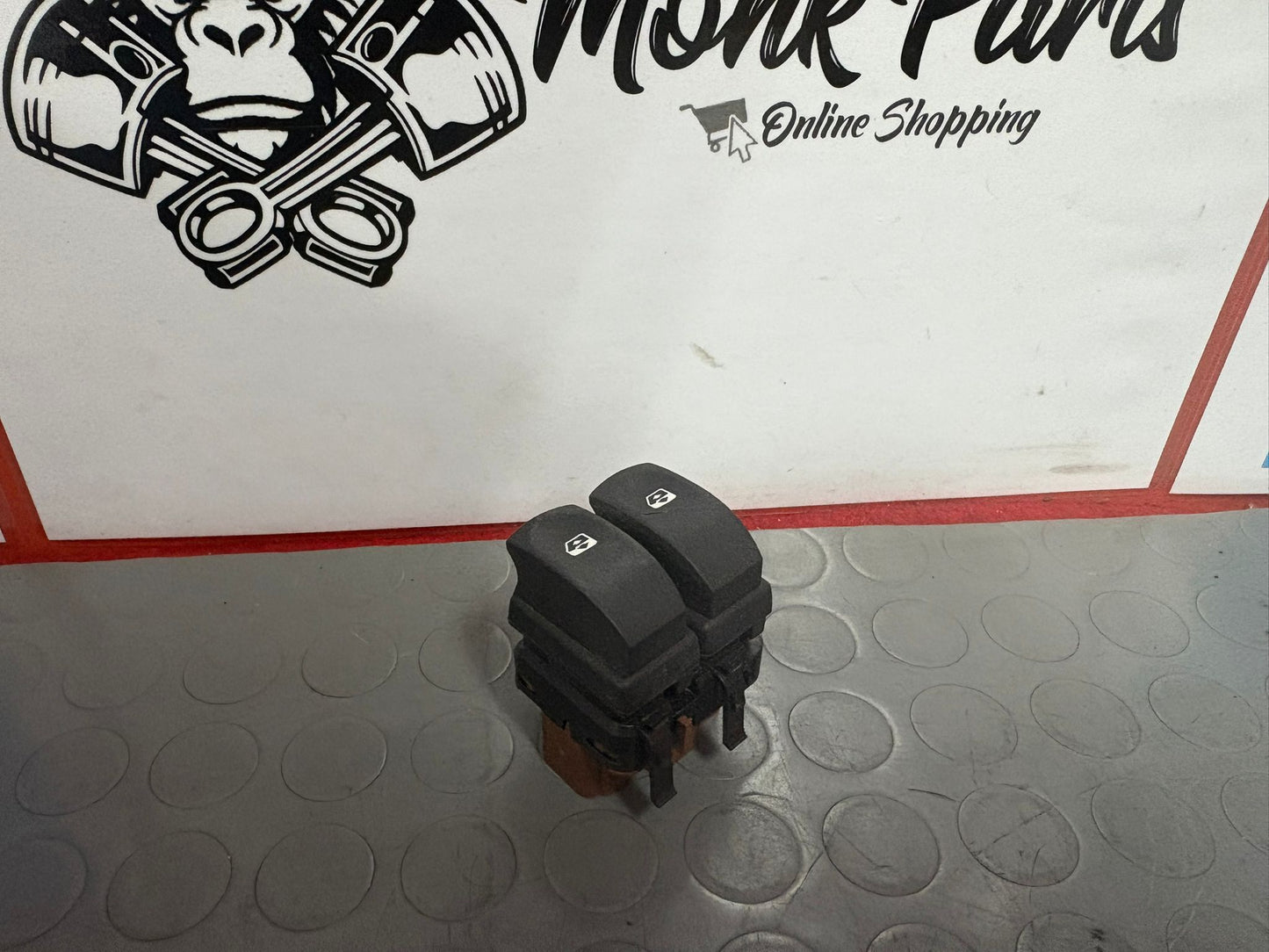 Interruptor elevalunas conductor RENAULT CLIO III 3 214945A