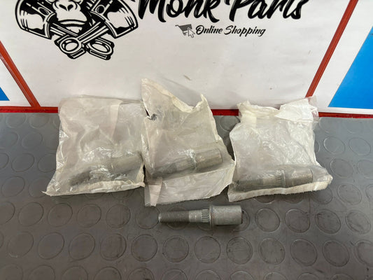 Esparrago llanta CAN-AM MAVERICK y COMMANDER 250300051 , NUEVO (precio unidad)