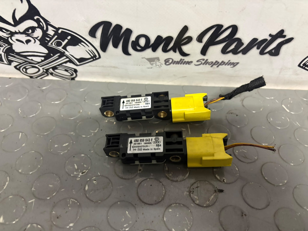 Sensor impacto AUDI VOLKSWAGEN 4B0959643E (precio unidad)
