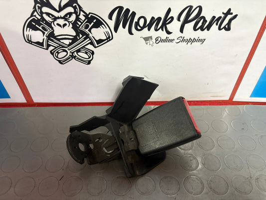 Enganche cinturon trasero AUDI A6 C6 4F 4F0857740D