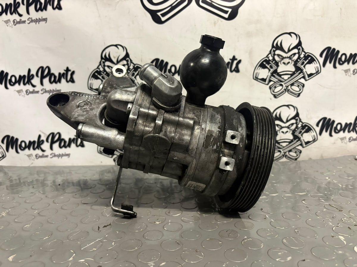Bomba de dirección BMW SERIE 5 E60 E61 676141402B