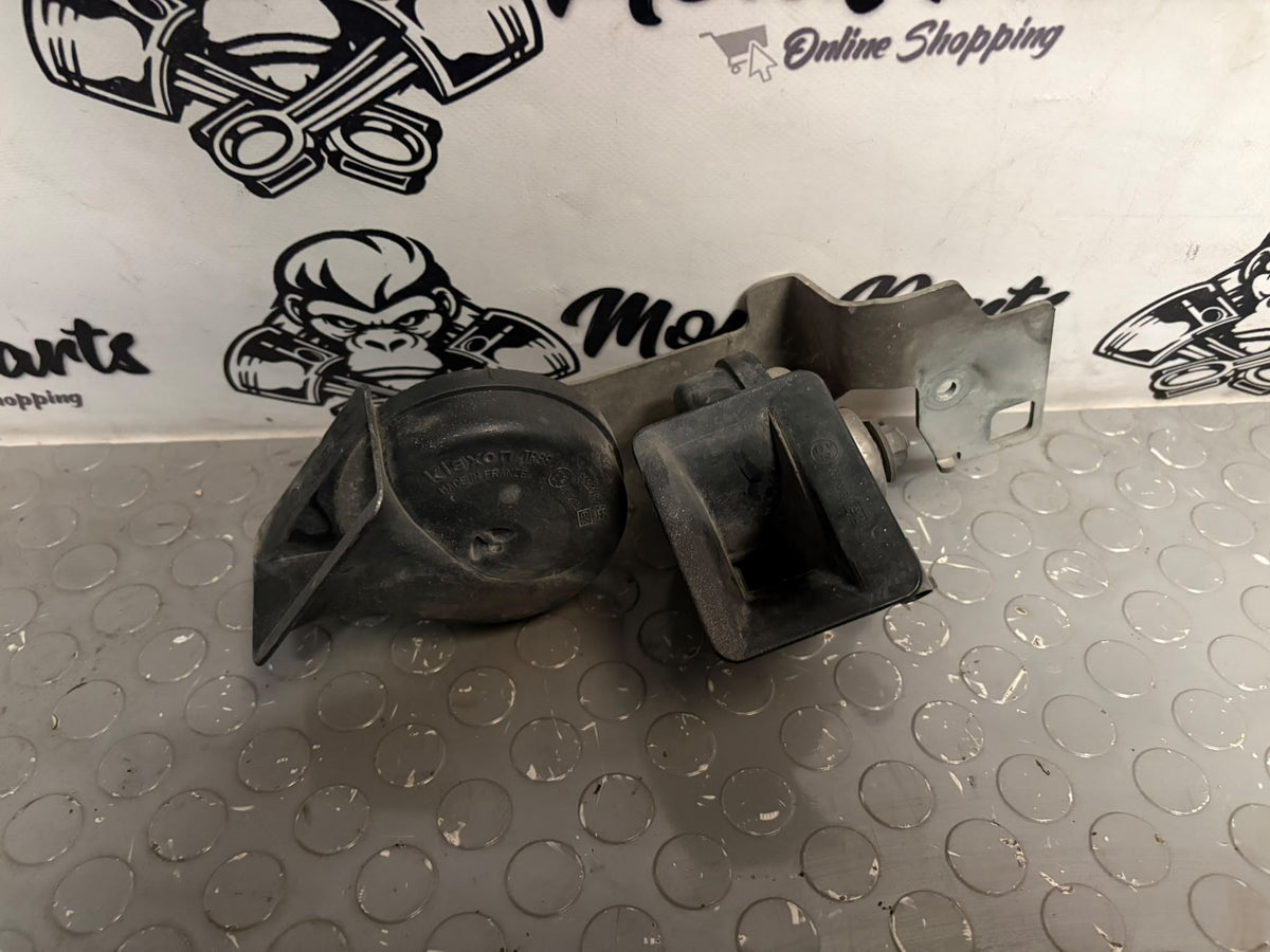Bocina claxon BMW SERIE 5 E60 E61 y 6 E63 E64 6935709