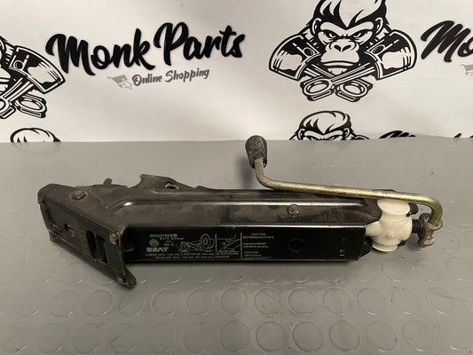 Gato SEAT IBIZA II 2 6K0011031B