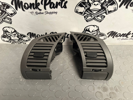 Aireadores laterales BMW Z4 E85 E86 Originales 7025632 7025631 (precio unidad)