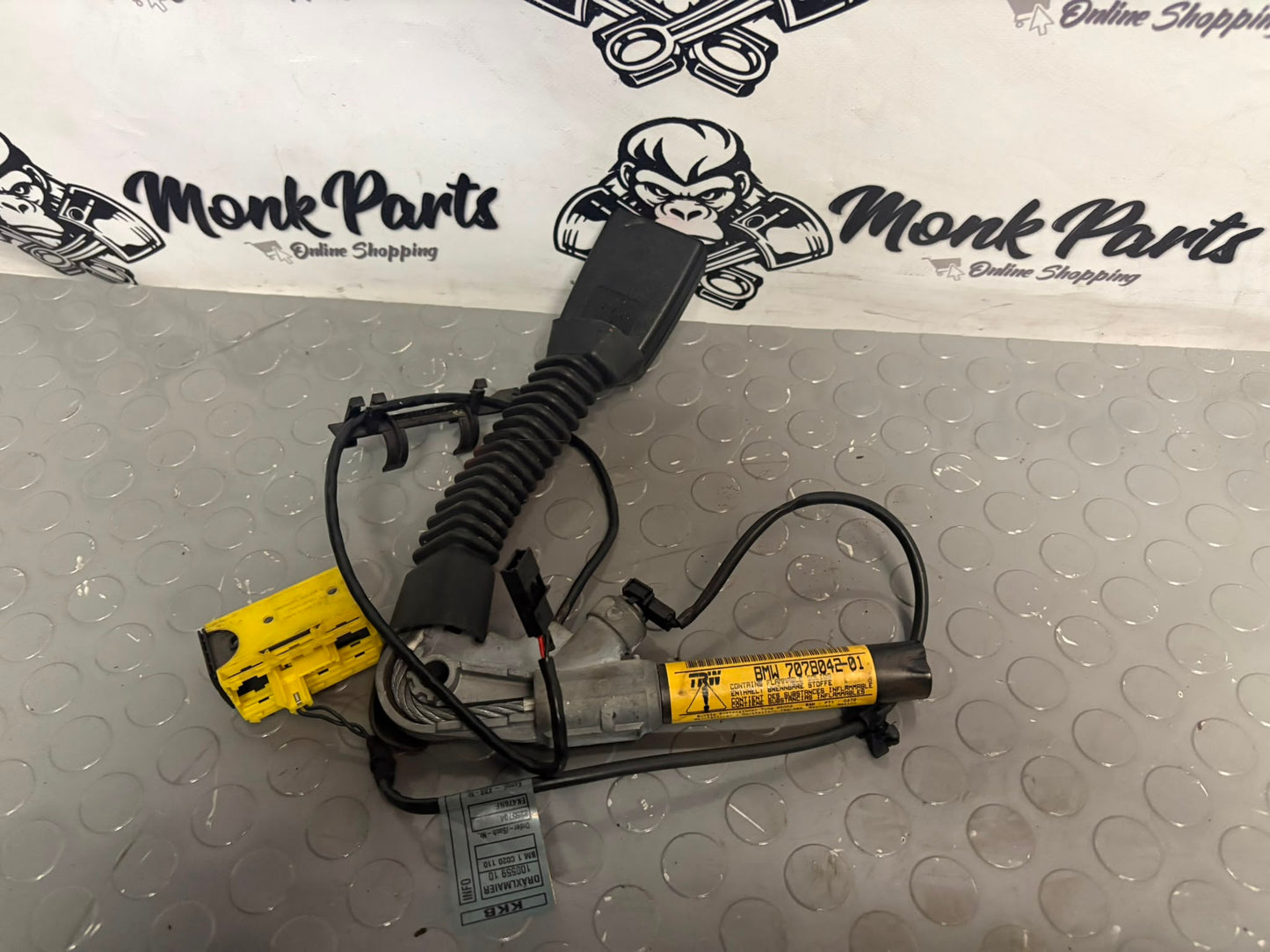 Pretensor derecho cinturón BMW Z4 E85 E86 7078042-01