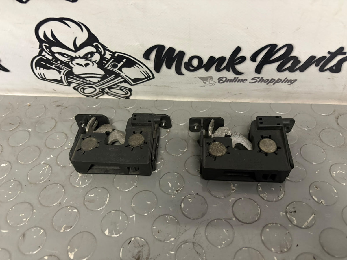 Cerraduras capó BMW SERIE 3 E90 y 5 E60 7115228 7115229