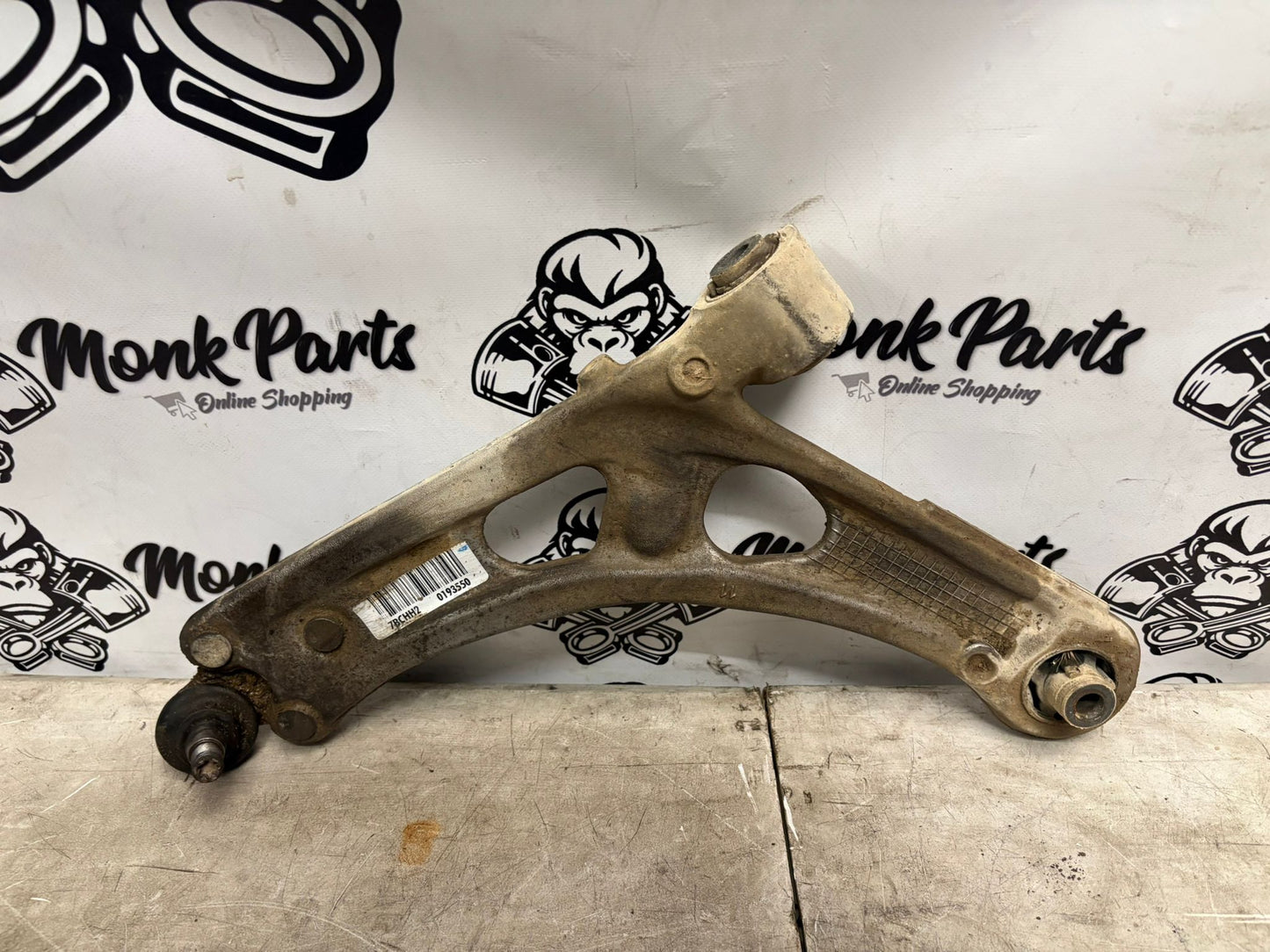 Brazo suspensión izquierdo PEUGEOT PARTNER III y CITROEN BERLINGO 7BCHH2 0193550