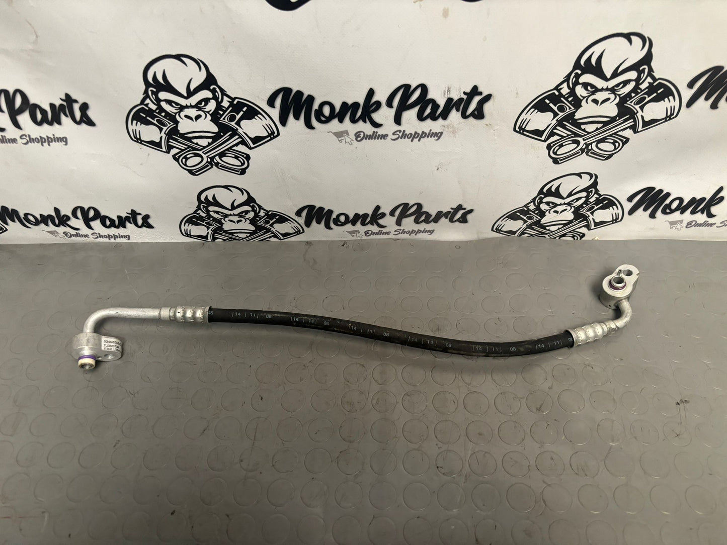 Tubo A/C aire acondicionado VW TOUAREG y PORSCHE CAYENNE 7L0820739