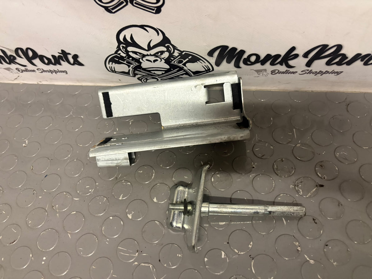 Soporte bateria PORSCHE CAYENNE , VW TOUAREG , AUDI Q7 7L0915138 7L0801387